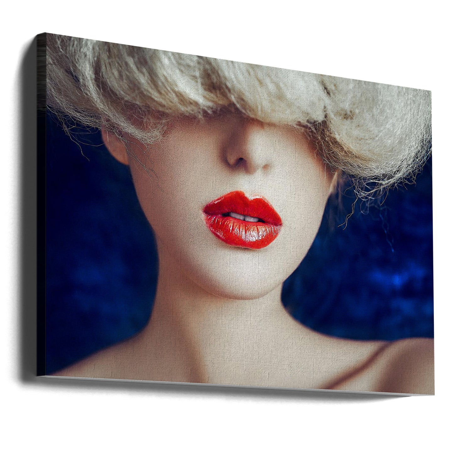 Rode lippen, verborgen ogen | Canvasprints