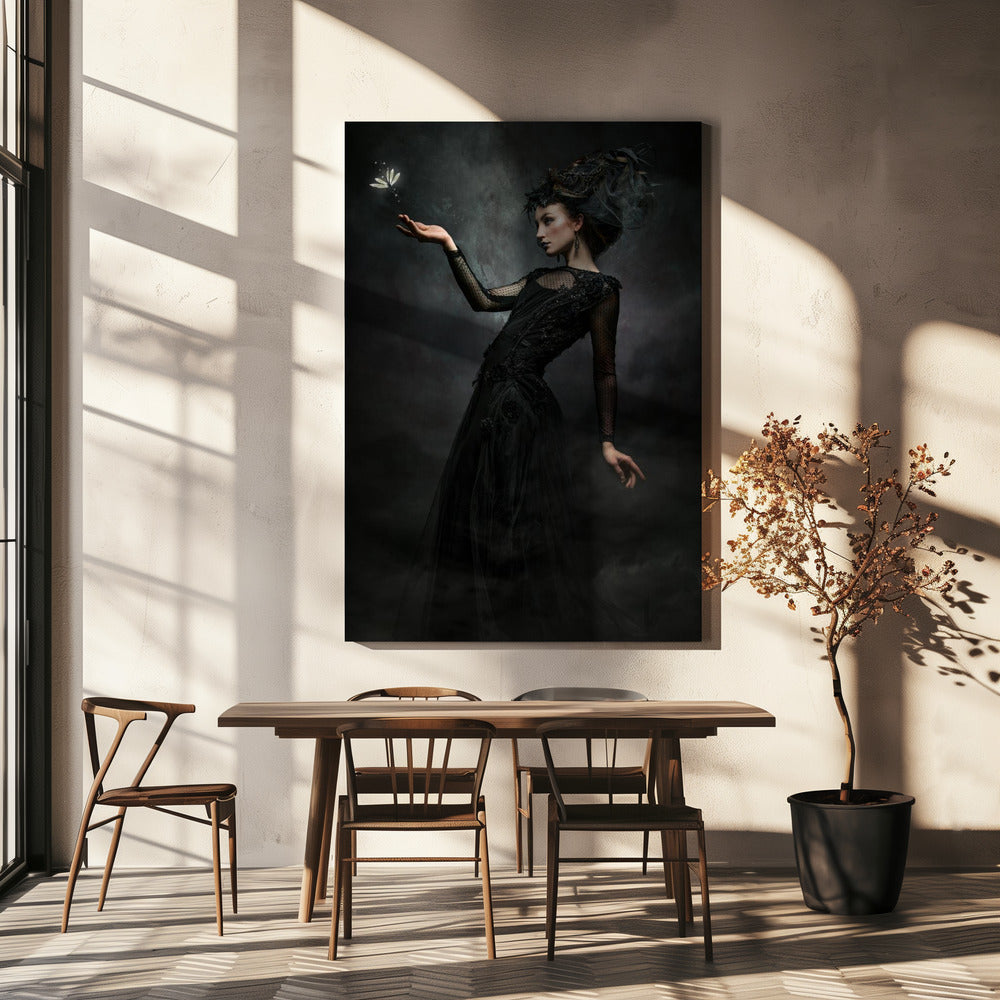 Moira | Canvas