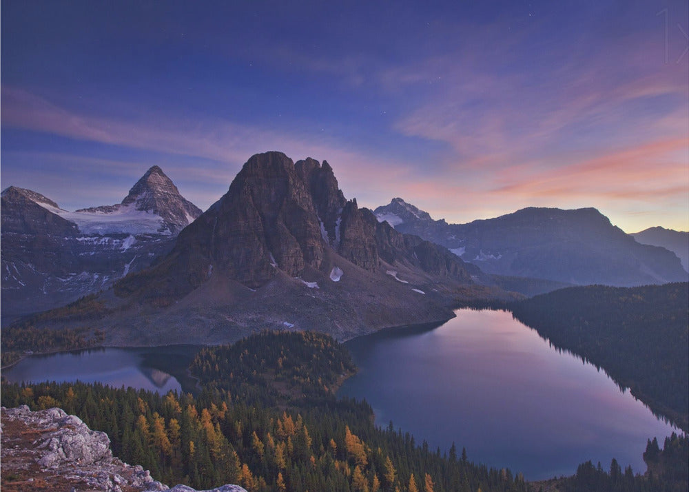 Crépuscule au mont Assiniboine | Papier Peint Photo