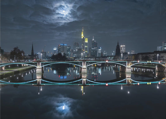 Frankfurt vid fullmåne | Fototapet