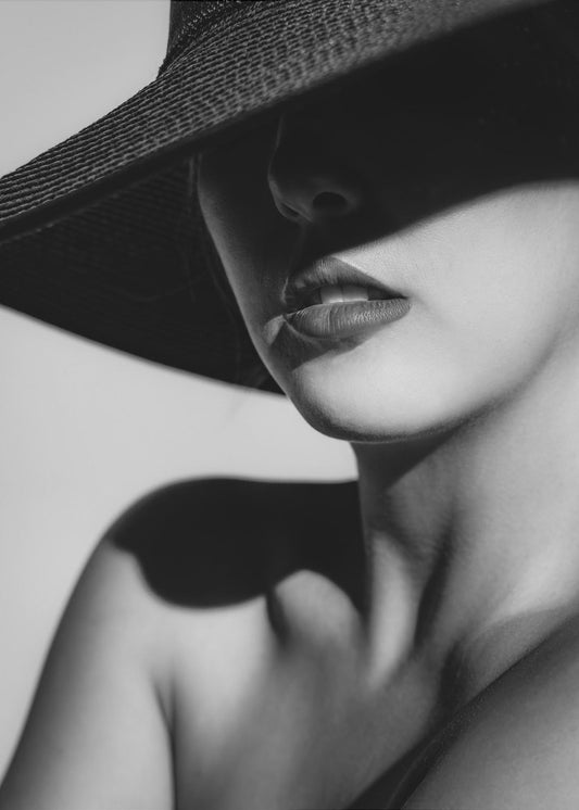 Cappello e ombra | Stampe su Tela
